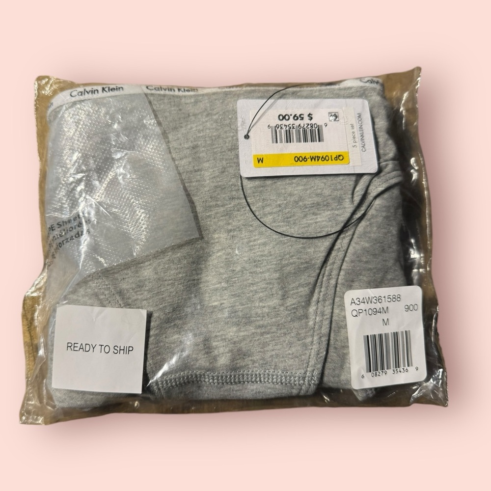 NWT Calvin Klein Women’s Signature Cotton Bikini, 5-Pack, Medium - Picture 2 of 4